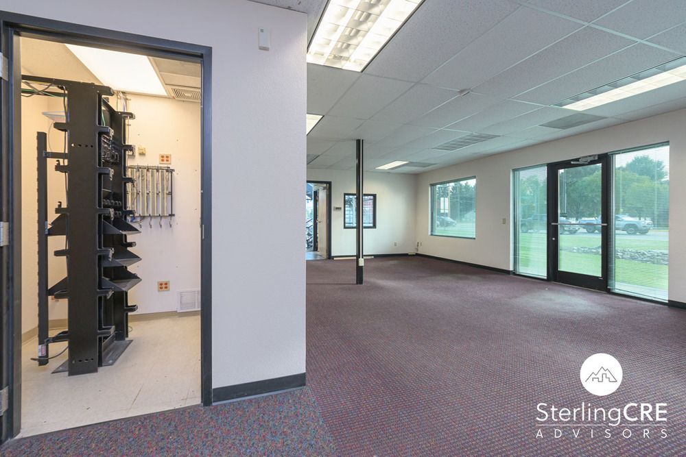 Office/Medical/Retail Suite on the Corner of Reserve and 3rd St: 515 S Reserve St Ste 3, Missoula, MT 59801